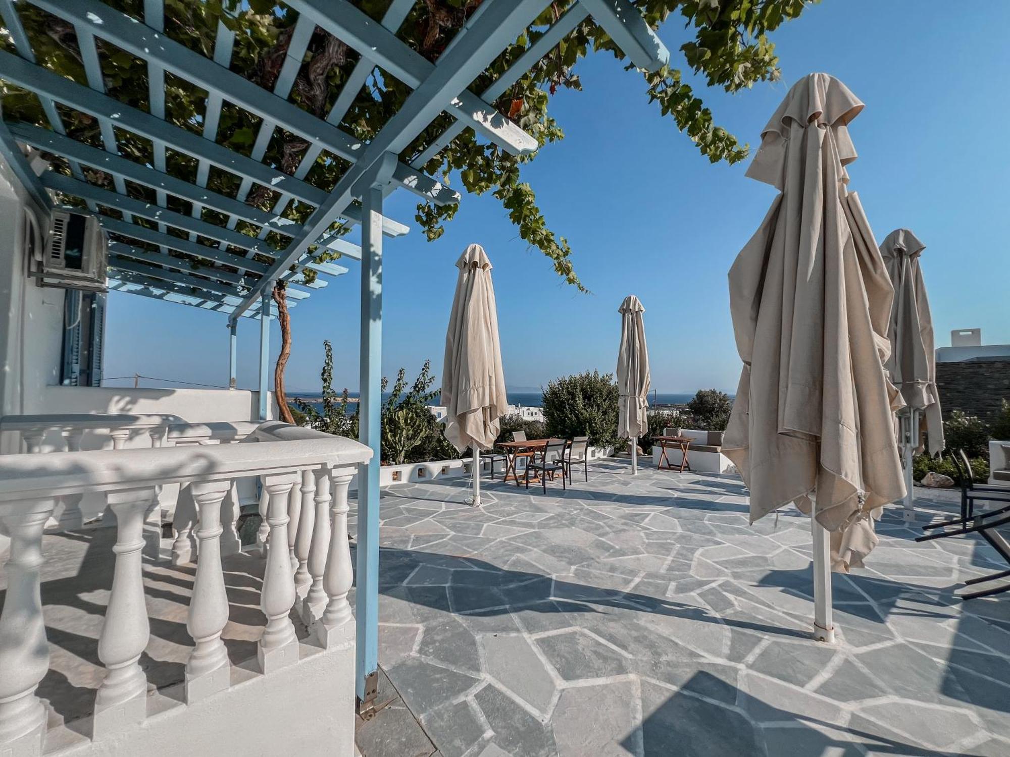Yaleena Residences Дриос Екстериор снимка