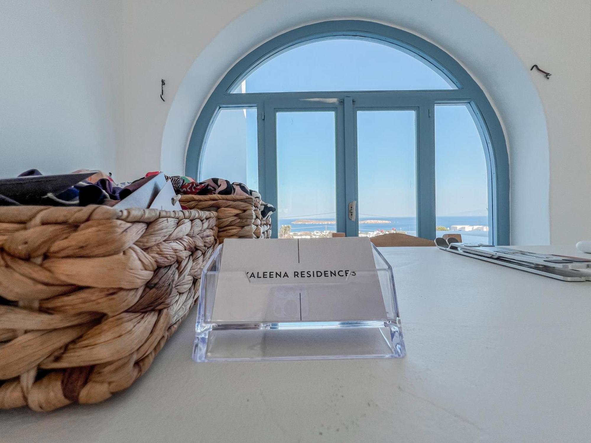 Yaleena Residences Дриос Екстериор снимка
