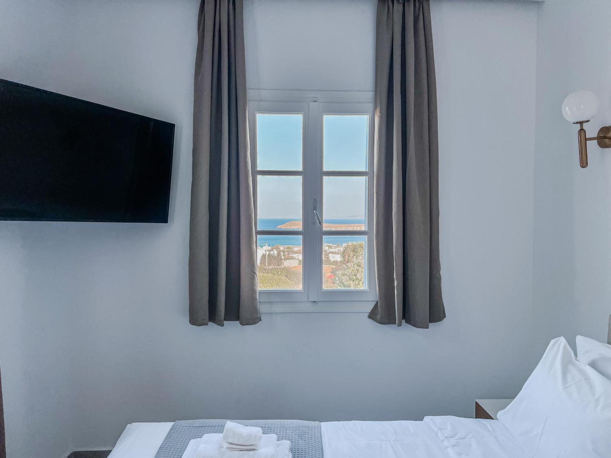 Yaleena Residences Дриос Екстериор снимка
