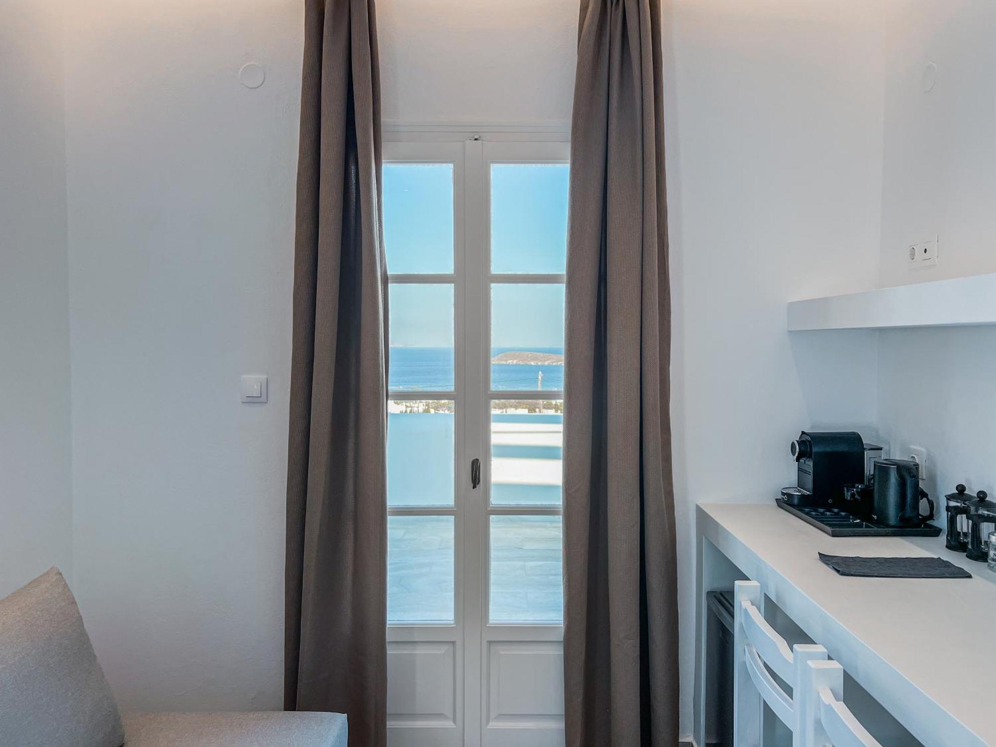 Yaleena Residences Дриос Екстериор снимка
