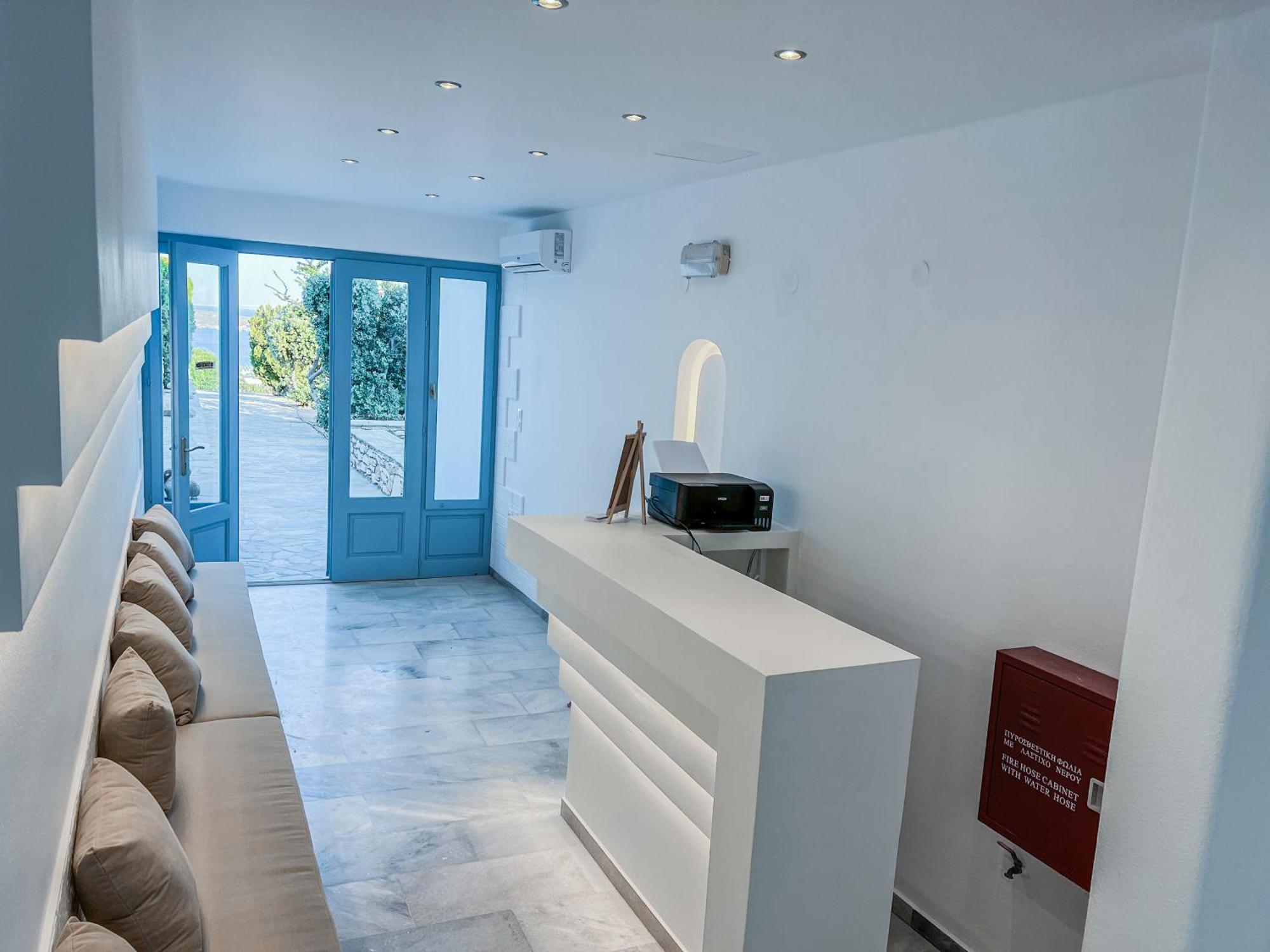 Yaleena Residences Дриос Екстериор снимка