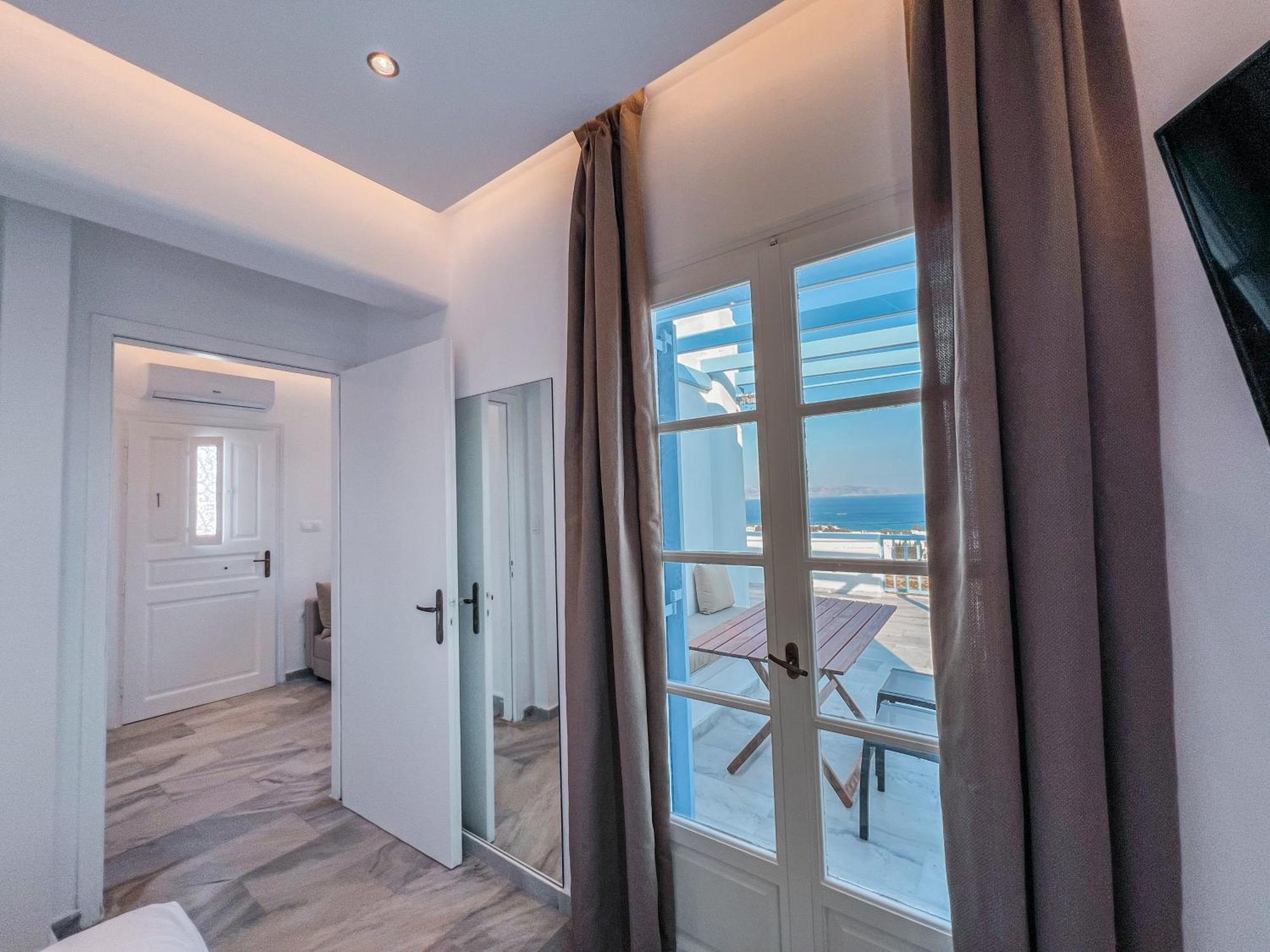 Yaleena Residences Дриос Екстериор снимка
