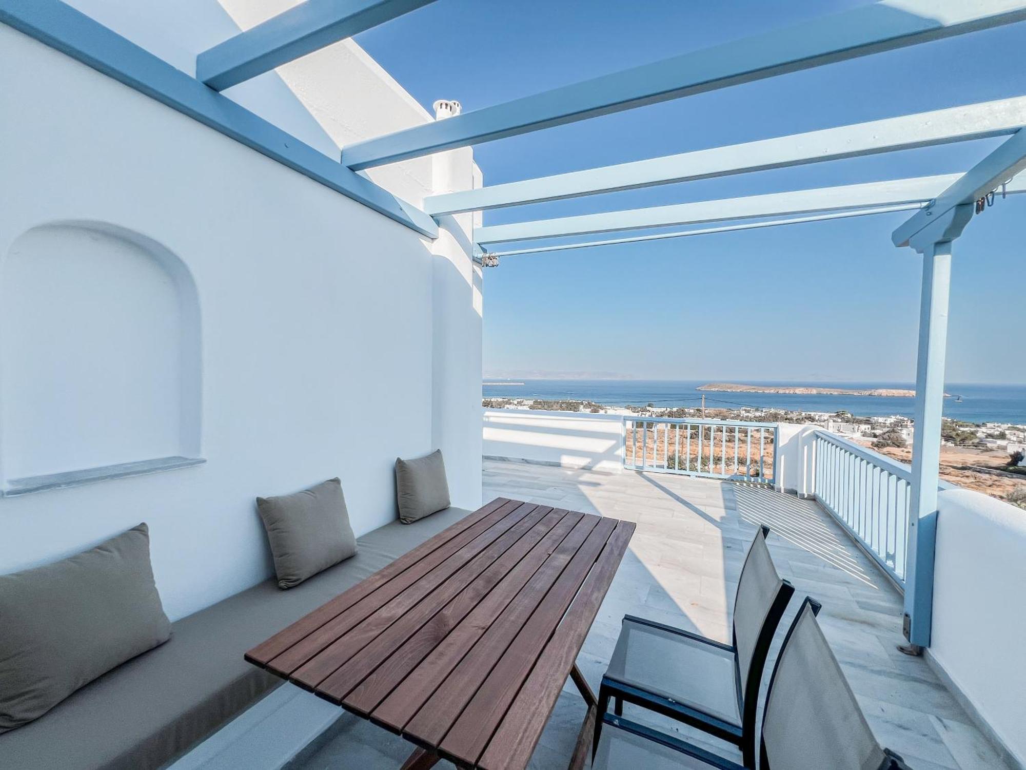 Yaleena Residences Дриос Екстериор снимка
